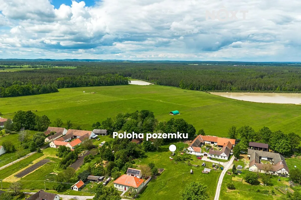 Prodej stavebního pozemku 2949 m²